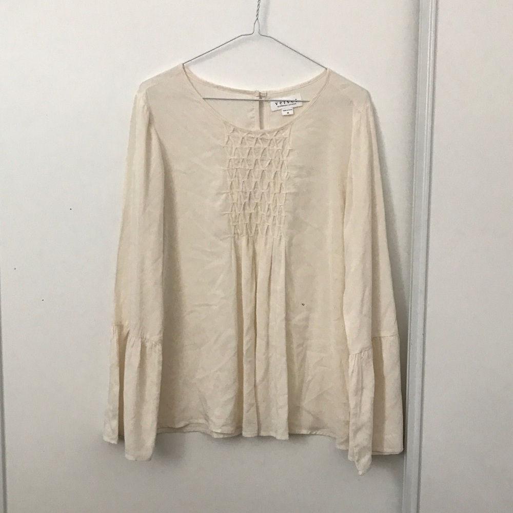 Velvet By Graham and Spencer Cream Flowy Blouse